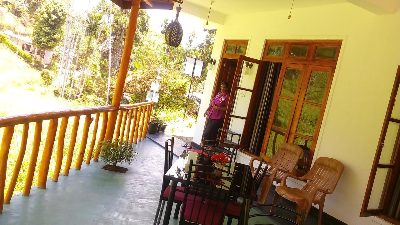 Serenity Homestay Ella Bagian luar foto